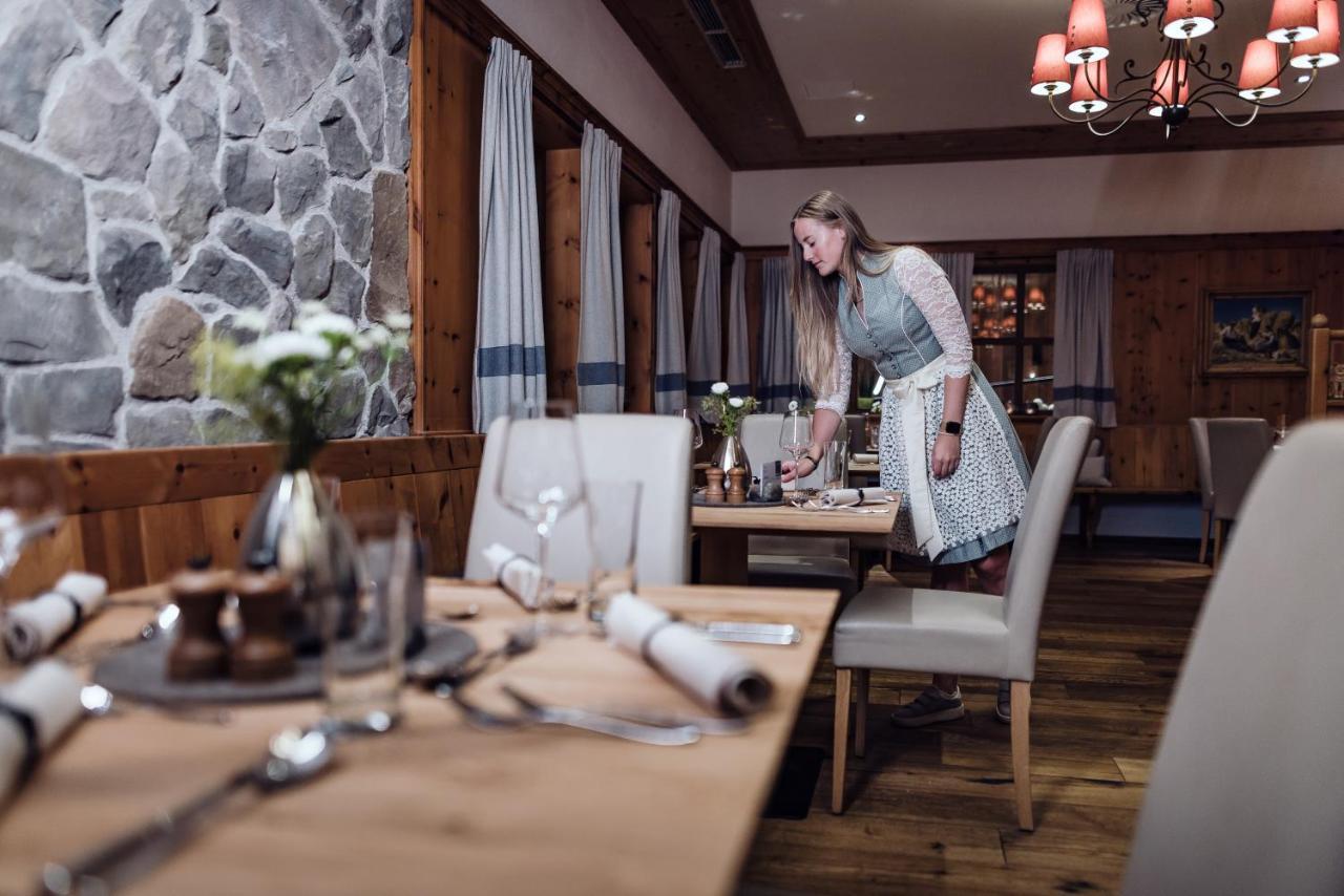 Familienresort Ellmauhof Saalbach-Hinterglemm Bagian luar foto