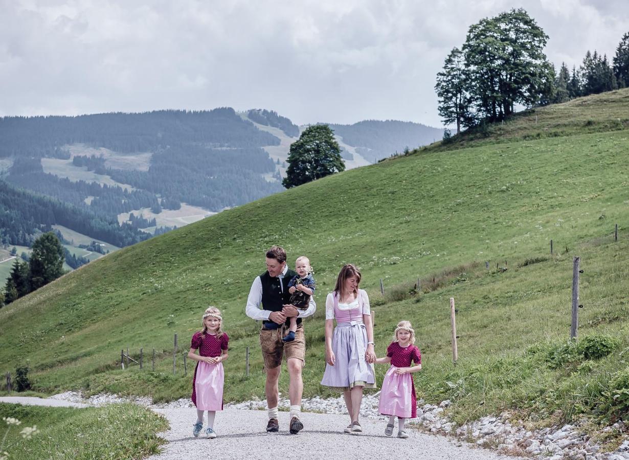 Familienresort Ellmauhof Saalbach-Hinterglemm Bagian luar foto