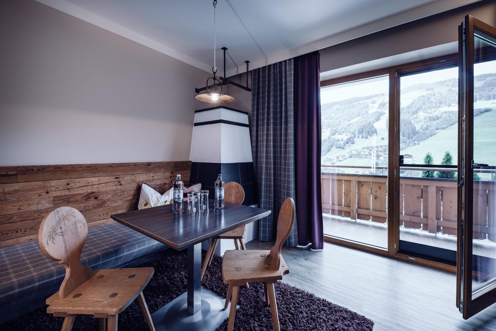 Familienresort Ellmauhof Saalbach-Hinterglemm Bagian luar foto